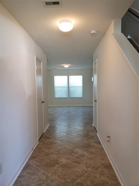 Building Photo - 827 Sweet Flower Dr