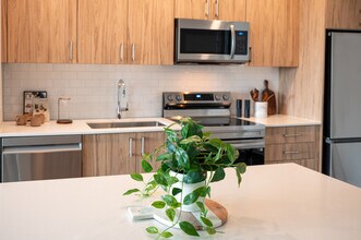 Building Photo - Avalon Westminster Promenade