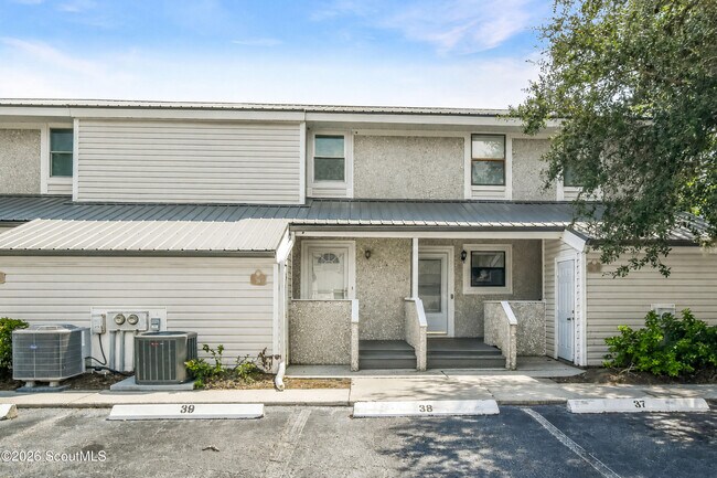 Foto del edificio - 1000 Sea Island Rd