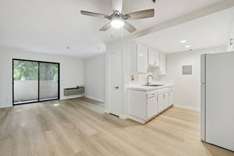 Building Photo - 1850 Williams St