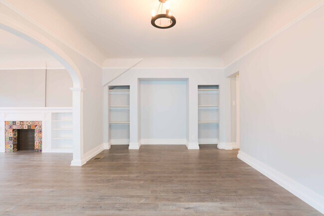 Dining Room - 5130 Franklin Ave