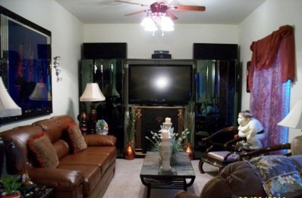 Building Photo - Citrus Springs 3/2/2