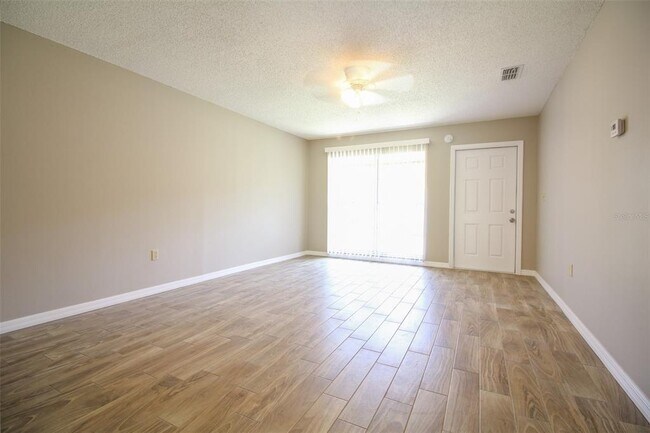 Foto del edificio - 4502 Holder Ct