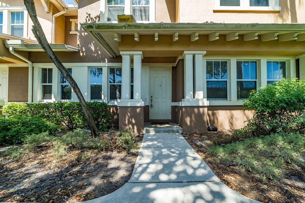 Foto principal - 450 Amador Ln