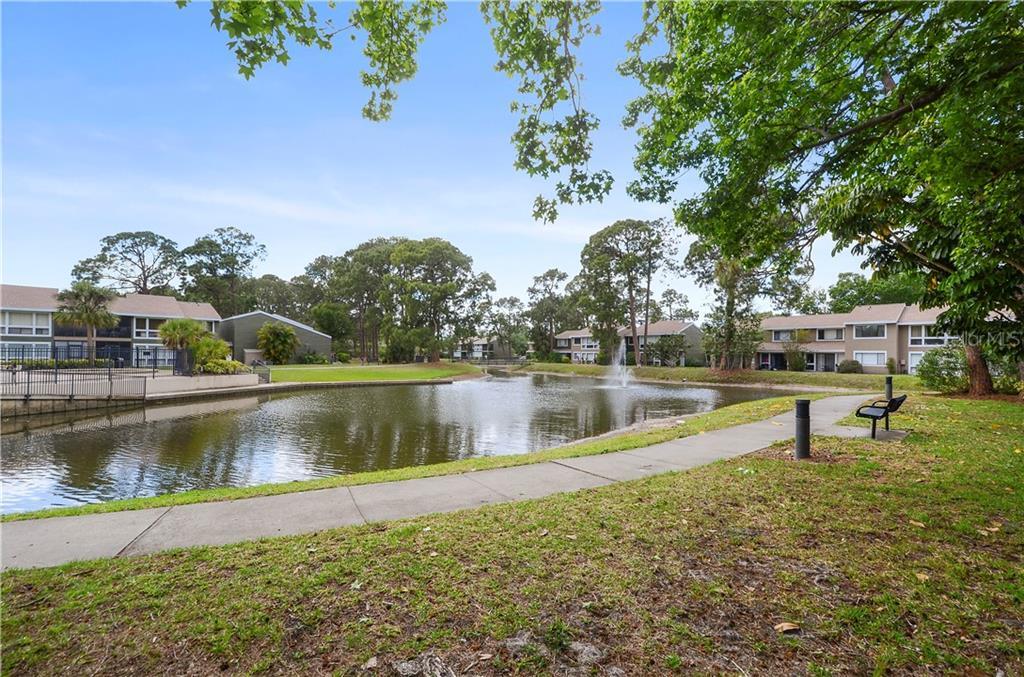 Foto principal - 5957 Windhover Dr