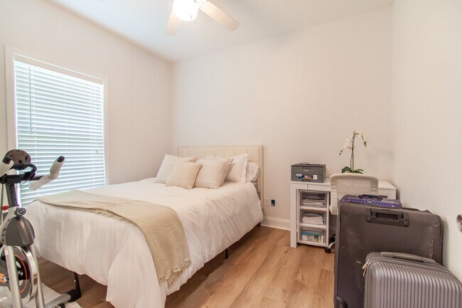 Foto del edificio - 724 Ellis St