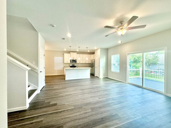 Foto del edificio - Brand-New 3-Bedroom Home Near NS Mayport w...