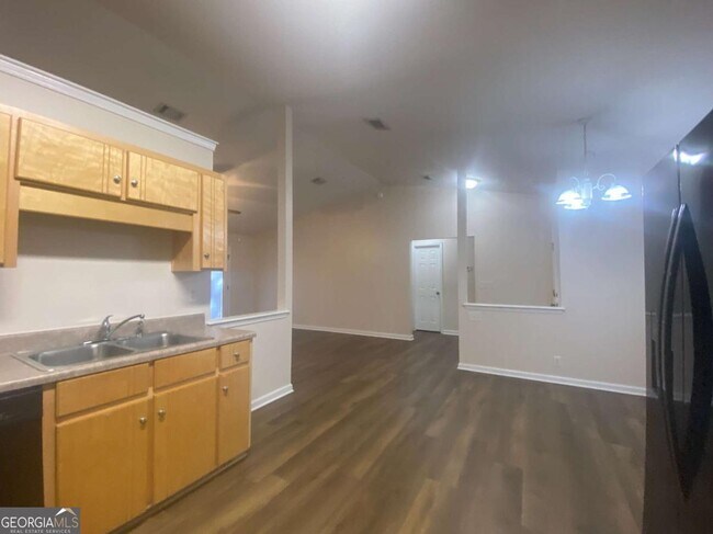 Foto del edificio - 102 Lake Victoria Dr