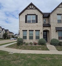 Building Photo - 12976 Rockham Ln