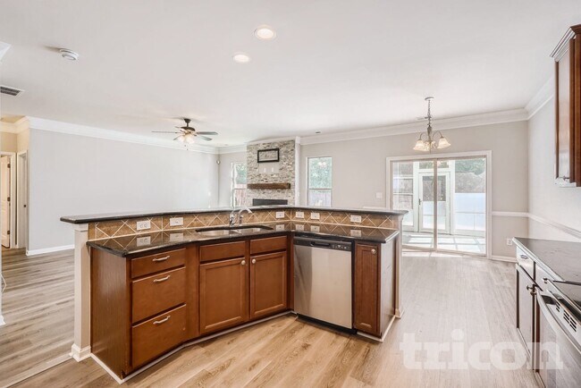 Foto del edificio - 10719 Cove Point Drive
