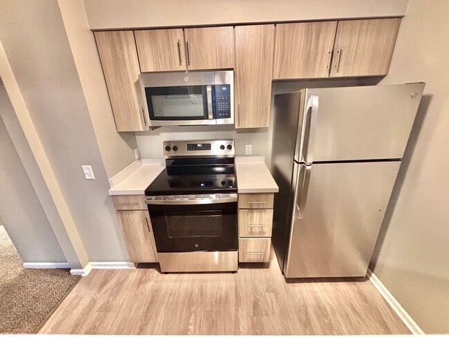 2-bed Renovated Kitchen - The Neighborhood at Englewood