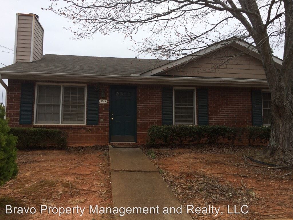 Primary Photo - 3241-3243 Inez Dr