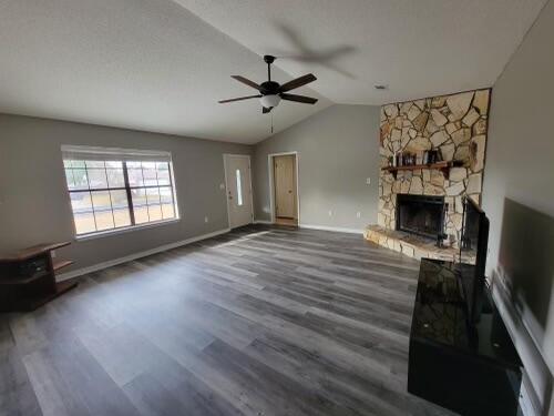 Building Photo - 2554 Oleander Dr