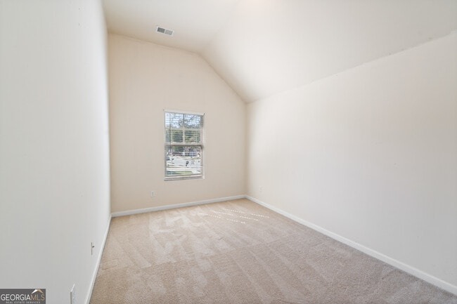 Foto del edificio - 5884 Little River Rd