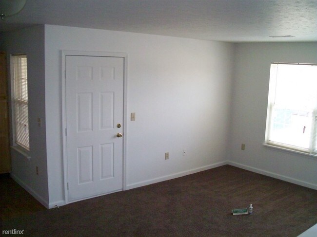 Building Photo - 400 S Independence Ln