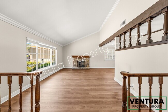 Foto del edificio - Charming 3-Bedroom 2 Bath Home with Spacious 1826 Sq. Ft. Layout in the East Simi Valley!