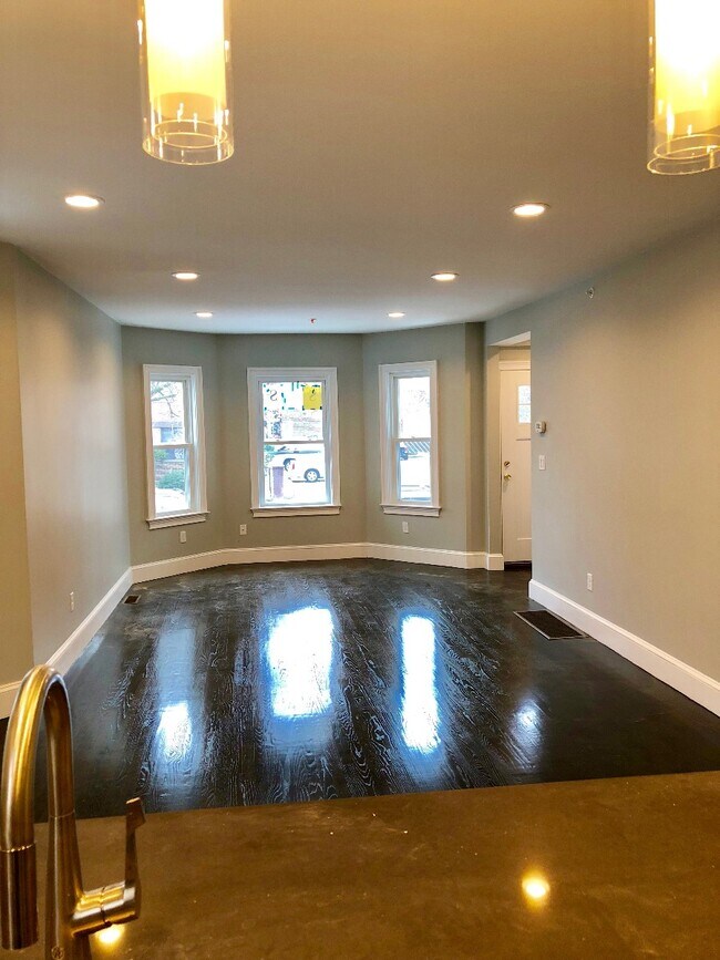 Foto del edificio - 64 Grant St