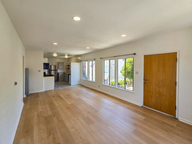 Foto del edificio - 1517 E Maple St