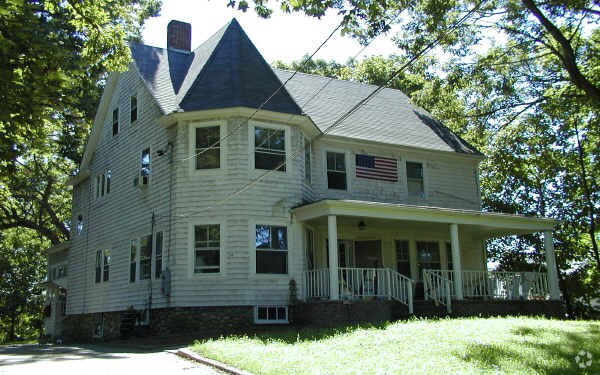 Primary Photo - 54 White St