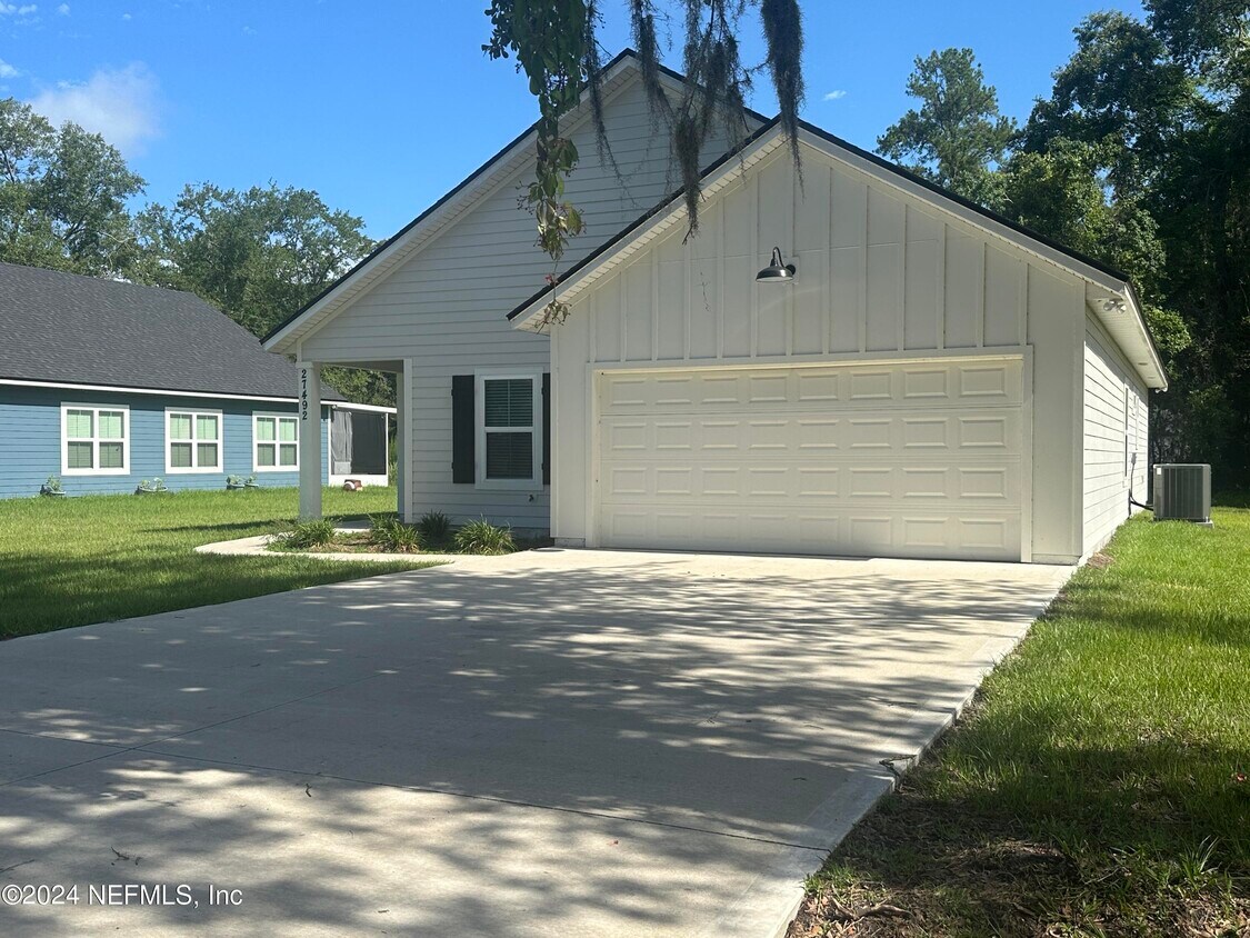 Foto principal - 27492 W 3rd Ave