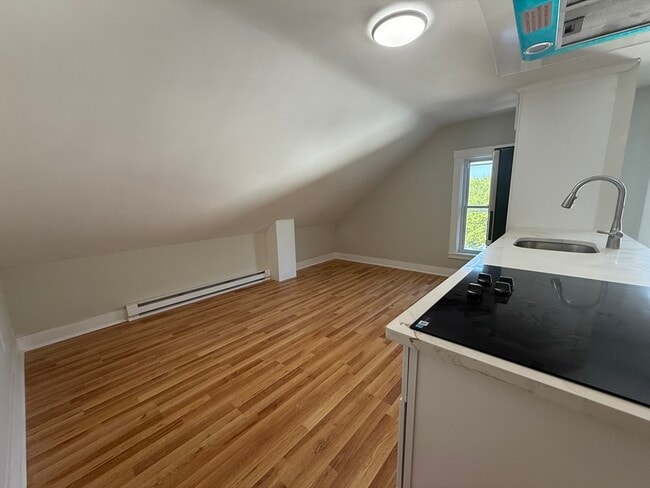 Foto del edificio - 376 Summer St