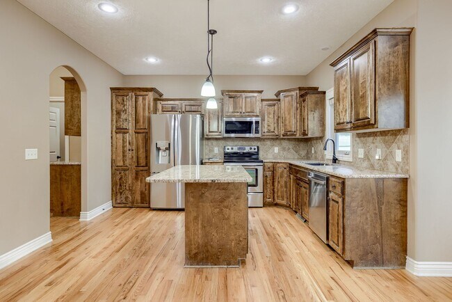 Foto del edificio - Shadow Lake 5 Bedroom With Entertainer’s B...