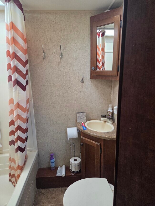 Foto del edificio - 19188 Glendale Ave