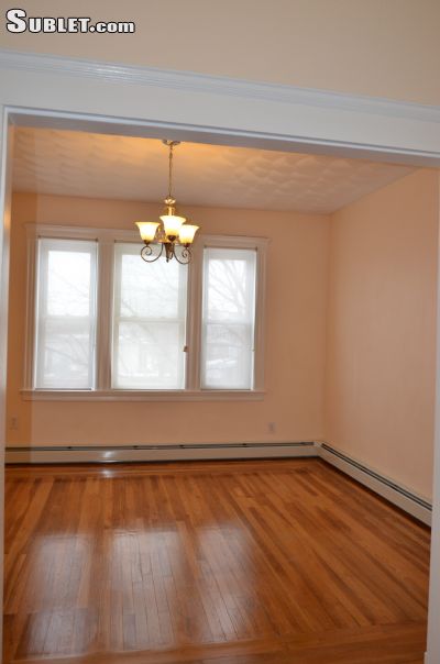 Building Photo - 90 Highland St