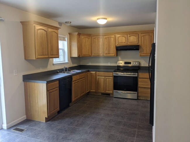 Foto del edificio - End Unit Town Home in Waynesboro, PA!