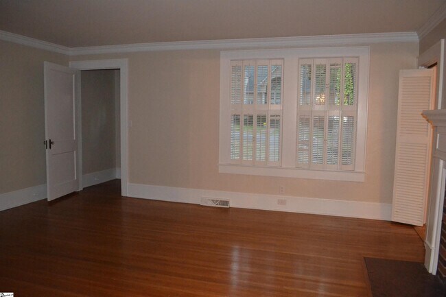 Foto del edificio - 40 Lanneau Dr