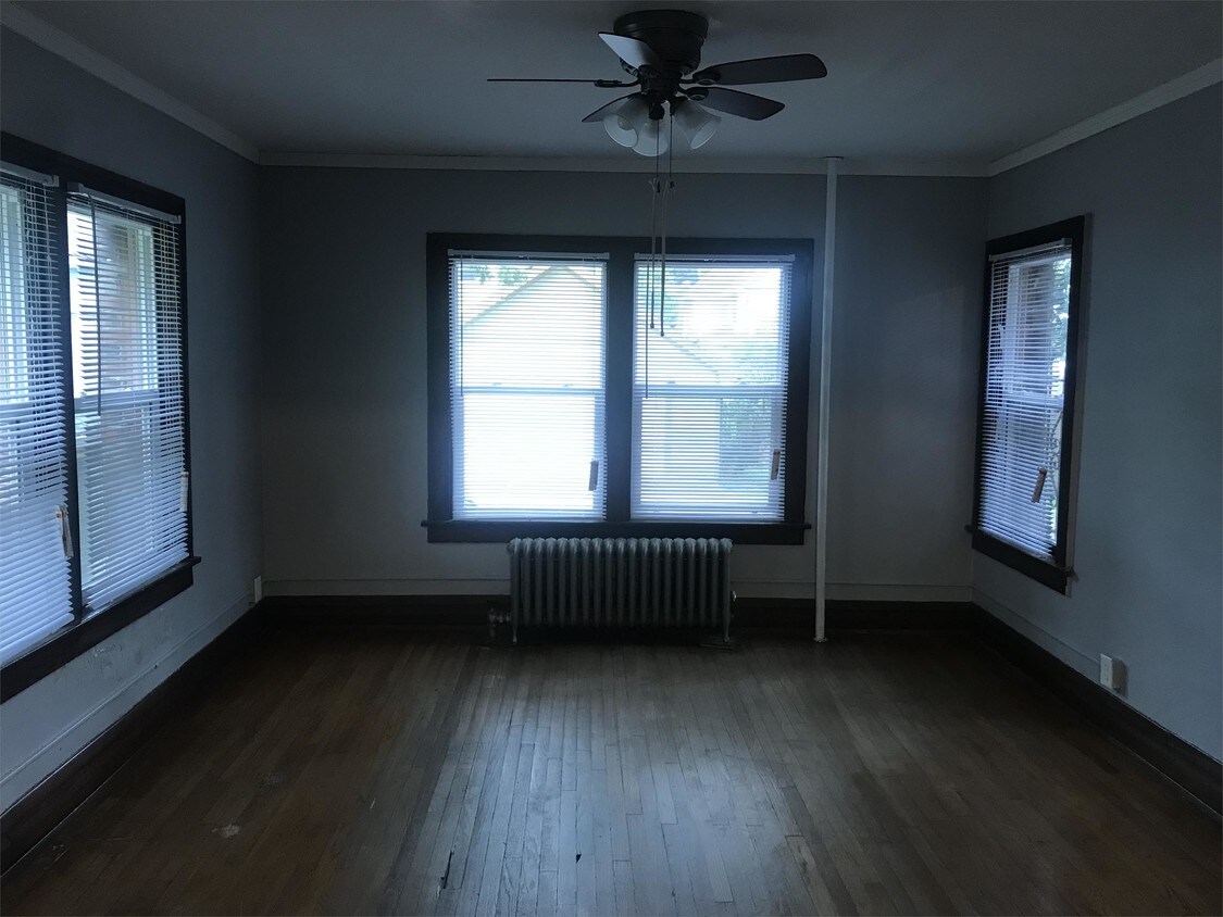 Foto principal - 2500 Kingman Blvd