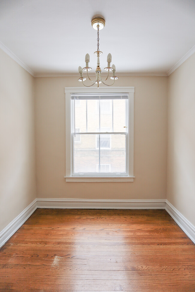 Building Photo - 2617 W Gunnison St