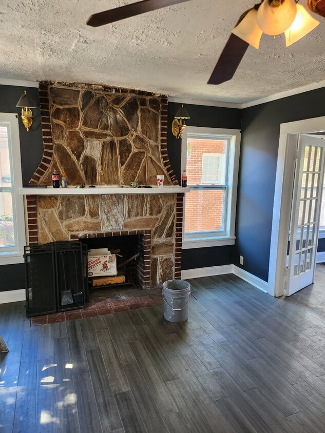 Foto principal - 2229 8th St