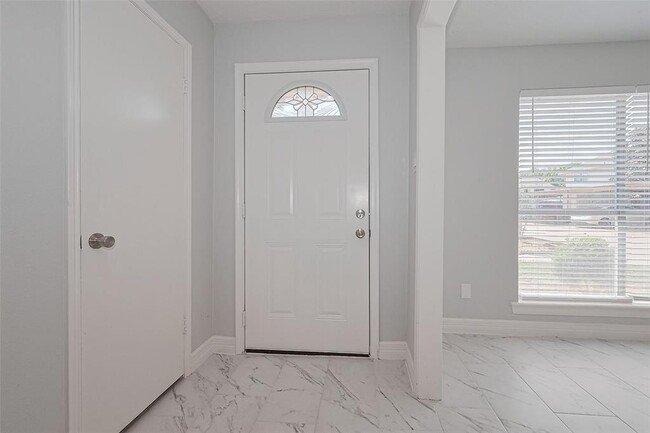 Foto del edificio - 762 Thicket Ln