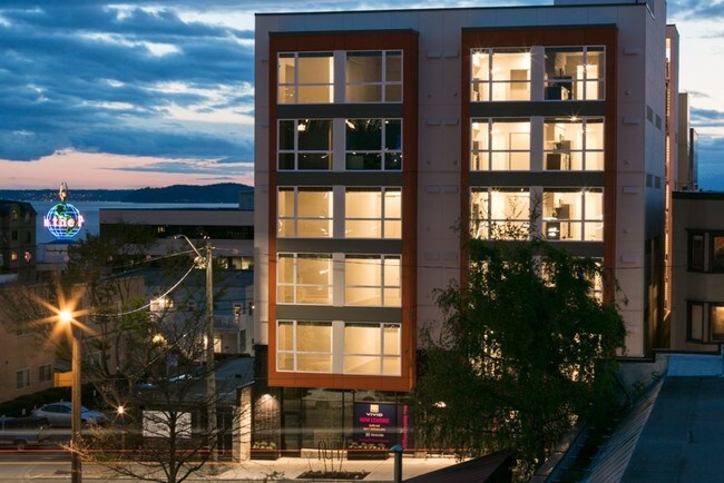 Building Photo - Studio in VIVID Queen Anne