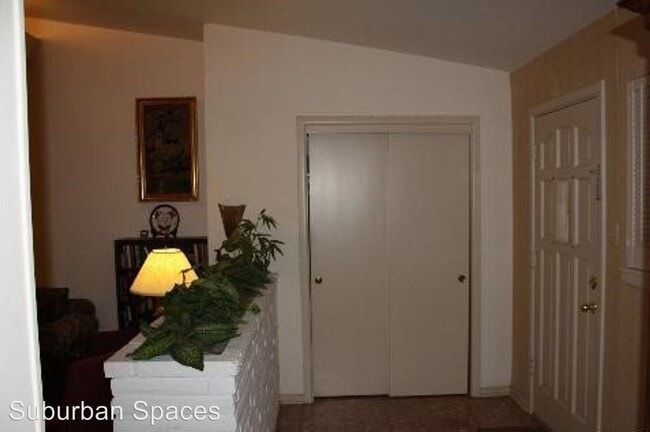 Building Photo - 2 br, 1.5 bath House - 701 Oblate Dr
