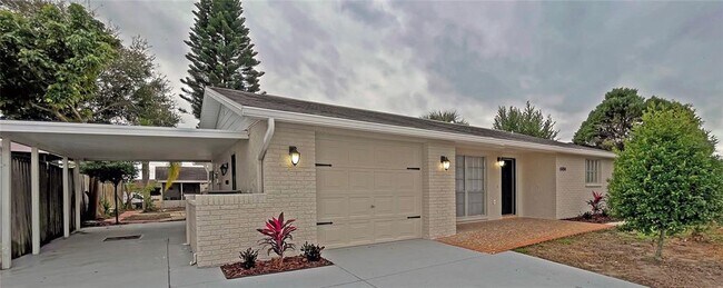 Foto del edificio - 6904 Tierra Verde St