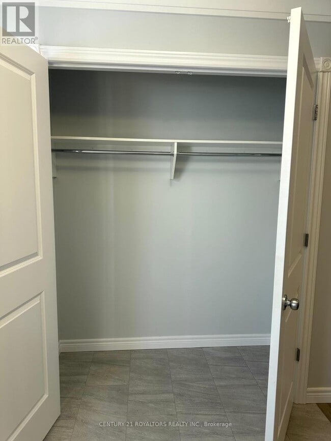 Building Photo - 240 O'Neil St