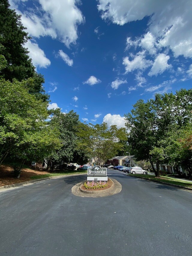Foto del edificio - 2126 Alpine Rd