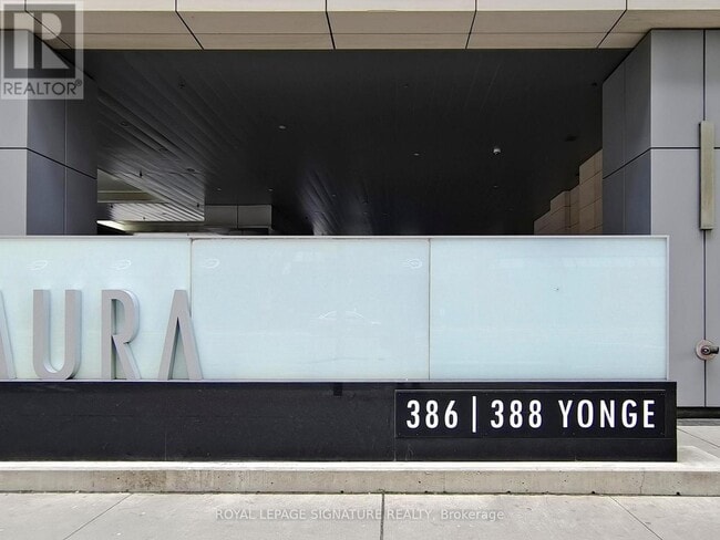 Building Photo - 386-4386 Yonge St