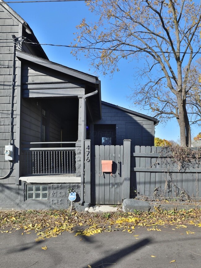 Building Photo - 476 Zimpfer St