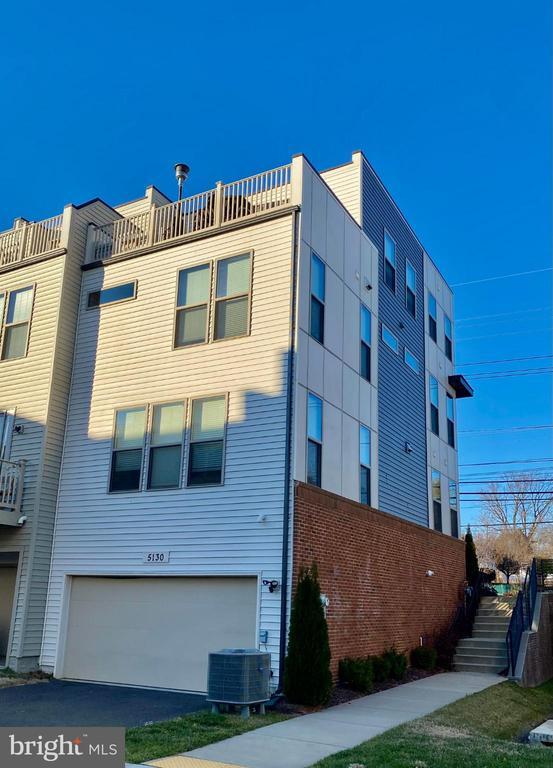 Foto del edificio - 5130 Randolph Rd