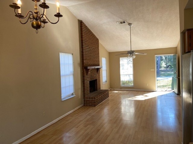 Building Photo - 3232 Whitney Dr E