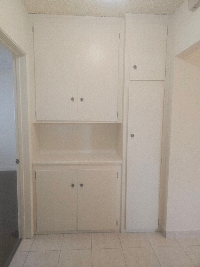 Foto del edificio - 4868 Oregon Ave