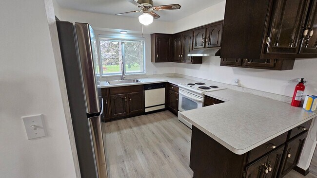 Building Photo - 4 Bedroom Single Family Home in Troy