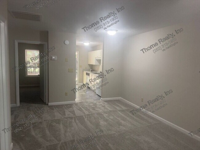 Foto del edificio - 2266 Sherwood Ave