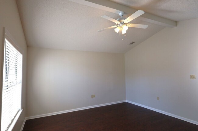 Building Photo - 3008 Will Dr