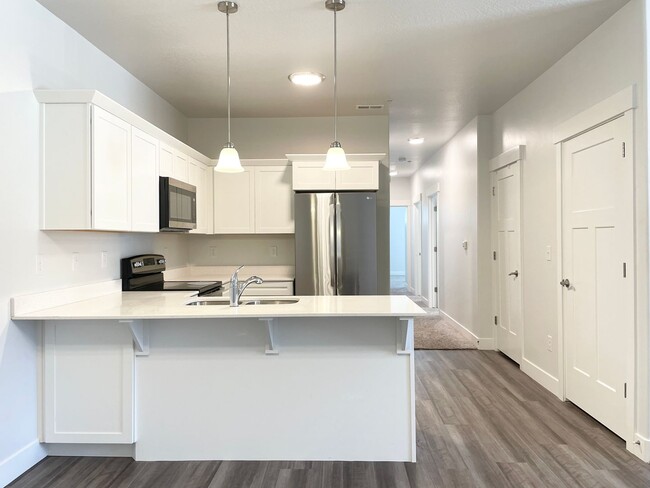 Foto del edificio - Bright New Lehi Condo at Timp Point!