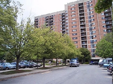 Foto del edificio - Linden Towers Apartments