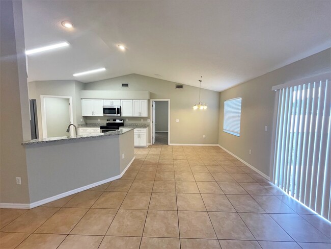 Building Photo - 3346 Merlot Dr